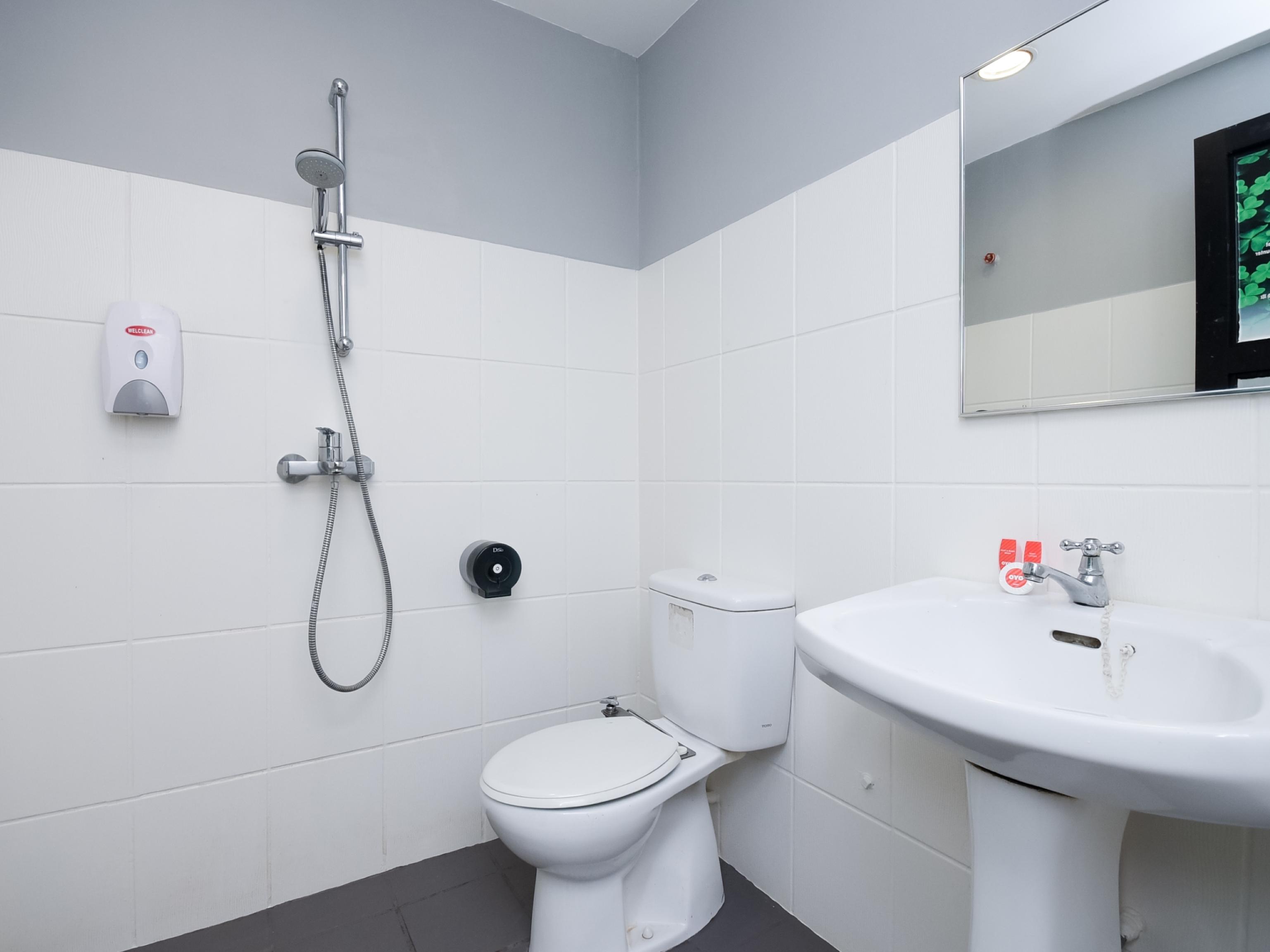 Super Oyo 89604 City Home Stay Мири Екстериор снимка