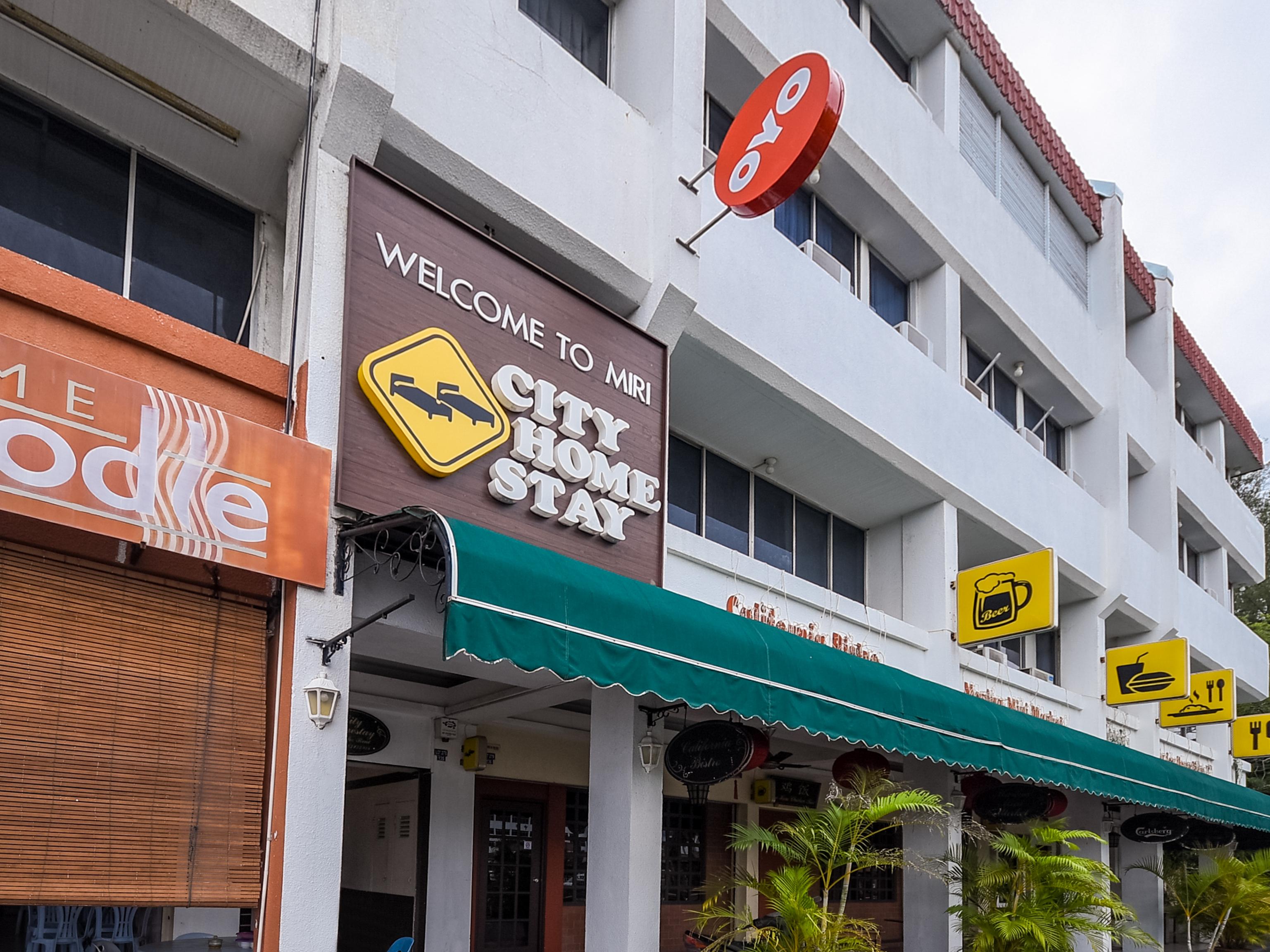 Super Oyo 89604 City Home Stay Мири Екстериор снимка