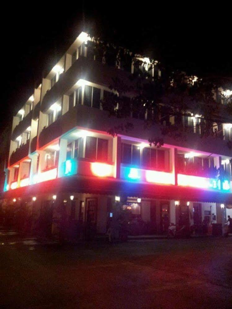 Super Oyo 89604 City Home Stay Мири Екстериор снимка