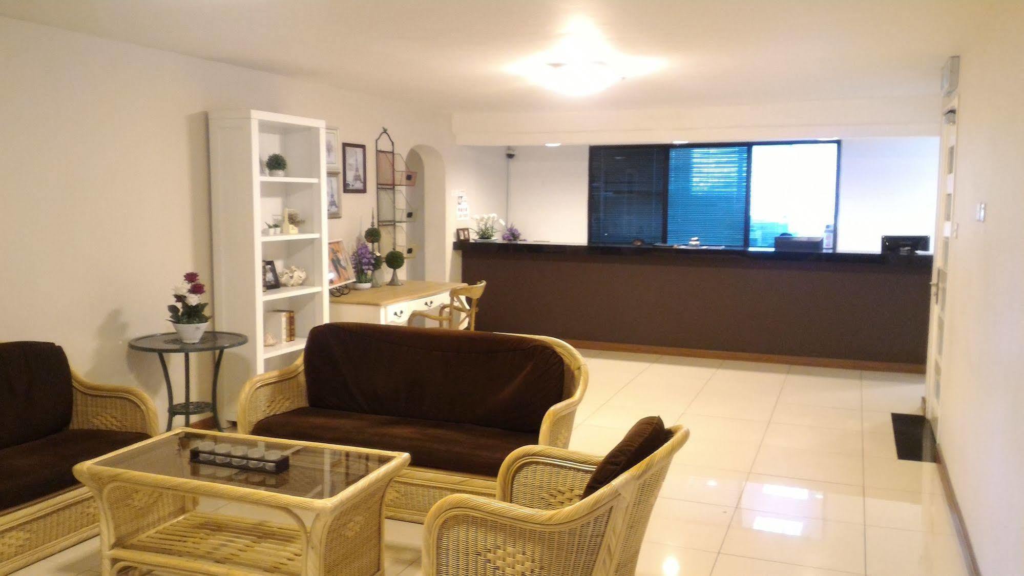 Super Oyo 89604 City Home Stay Мири Екстериор снимка