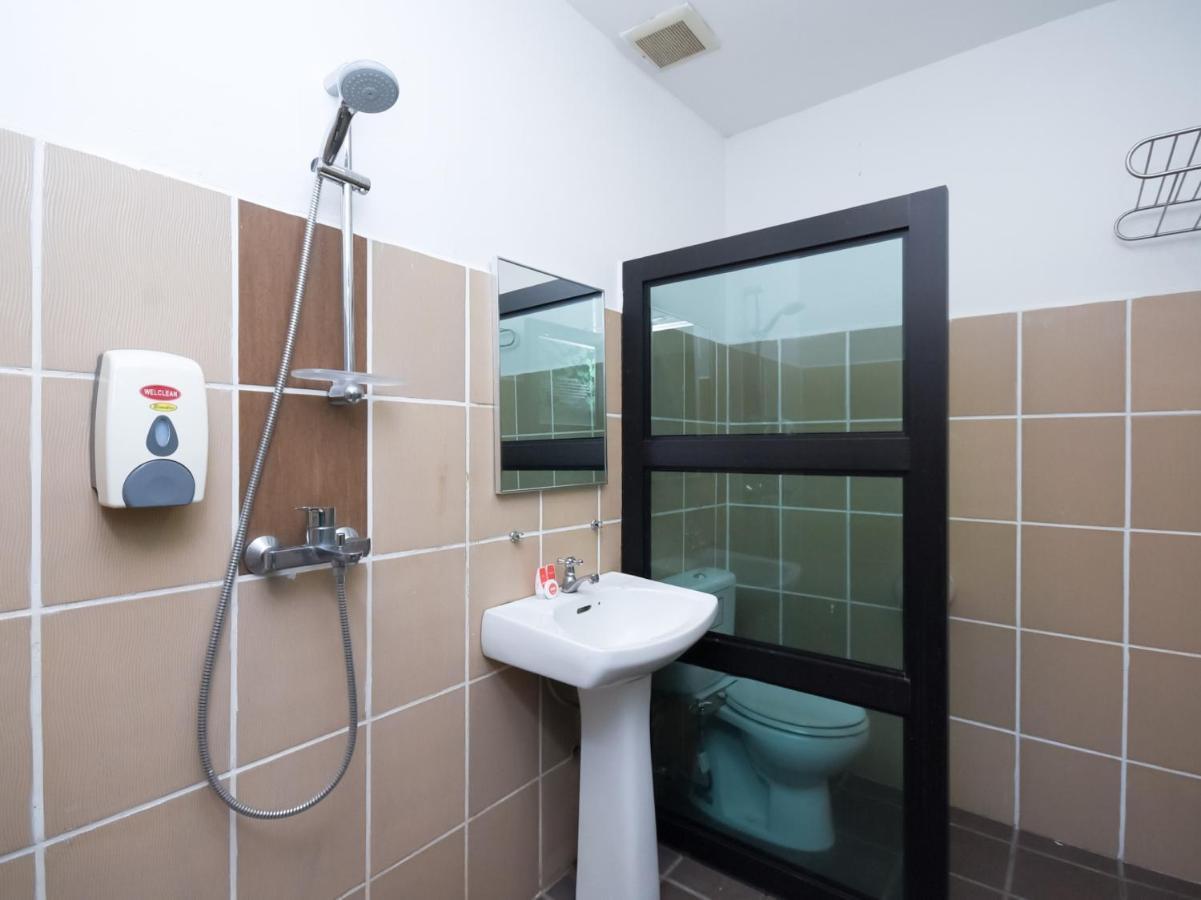 Super Oyo 89604 City Home Stay Мири Екстериор снимка